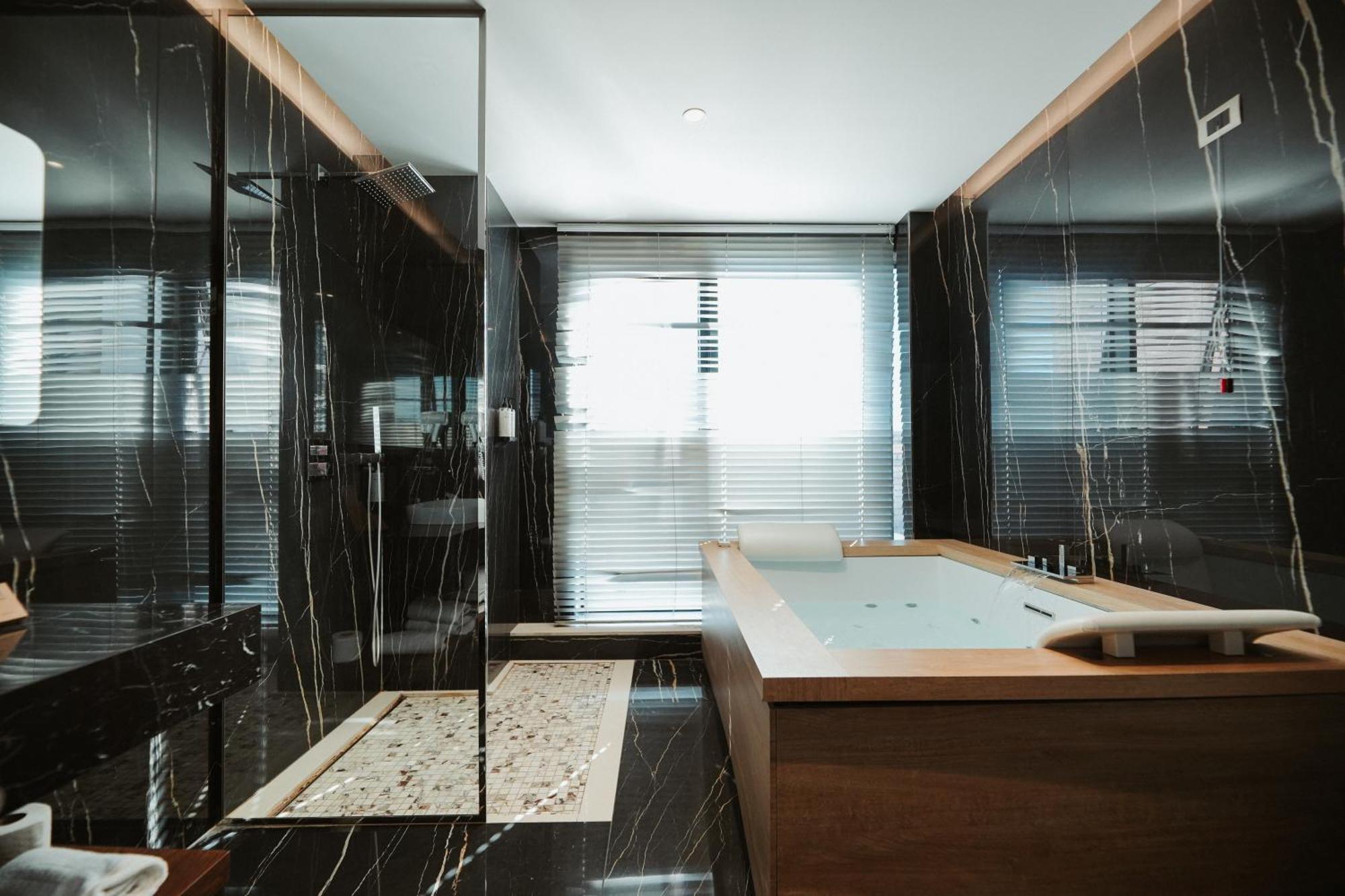 Marinaj Hotel & Spa Tirana Exteriér fotografie